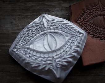 Dragon Eye Leather Stamp Mold, Fantasy Reptile Eye Leather Stamp, Gothic Leathercraft Mold for Wallet Bags Journals (68.5mm)