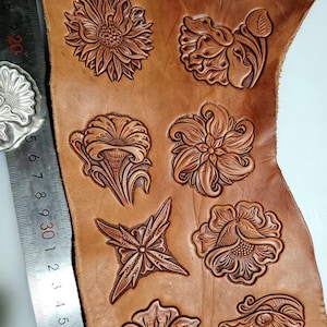 Präglingsform för blommigt läder, samling A, 8 blomstämpeldesigner, 50-60 mm enkelt 2A12 aluminiumläderverktyg