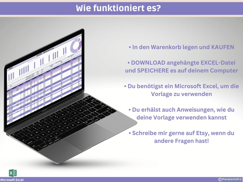 以下が含まれることがあります： Microsoft Excelのスプレッドシートとデータが表示されたシルバーのラップトップ。画面は紫と白の配色です。画面のテキストは「Wie funktioniert es?」と表示され、指示が記載されています。ラップトップは白い背景にあります。