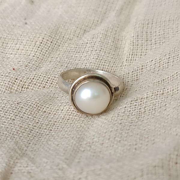 Pearl Ring: 925 Sterling Silver Solis Gemstone Ring