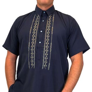 Polo de algodón de manga corta azul marino Barong Tagalog PEDIR TALLA DE EE. UU.