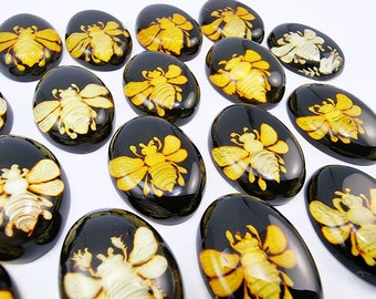 Natural Baltic Amber Bee Intaglio Cherry Color bottom, Regular  Calibrated Oval Shape 13x18 mm Flat Bottom Cabochon