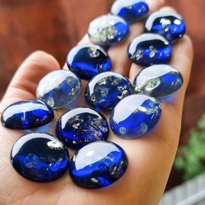 Natural Amber Blue Bottom Color, Regular Calibrated Round Shape 25 mm Flat Bottom Cabochons