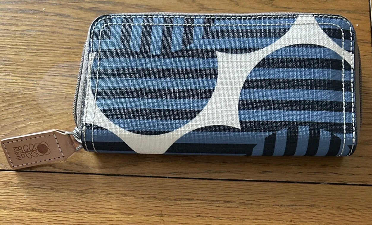 Orla kiely purse 2025