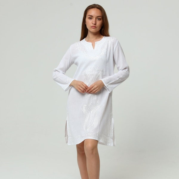 Women'S White Tunic With Embroidered Detail main image 1