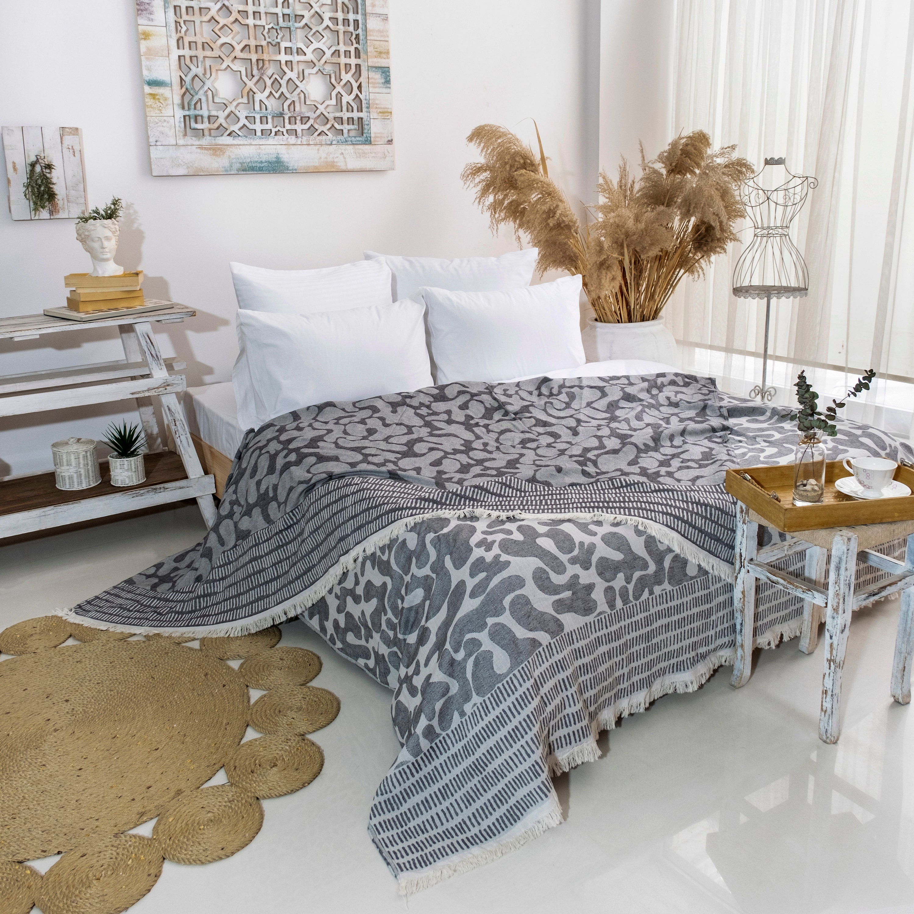 King lightweight blanket hotsell