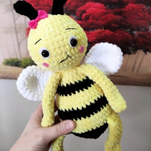 Crochet Bumble Bee Pattern, Amigurumi Beginner Bee English Pattern, Giant Baby Bee Instant PDF, Baby Shower Gift for New Mom, Gift For Kids