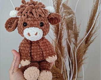 Highland Cow Crochet Pattern: Velvet Amigurumi Plush Toy (English PDF Download)