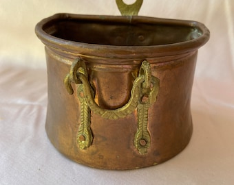 Small Antique German Arts & Crafts Brass and Copper Wall Hanging or Tabletop Planter. Late 1800s. Early Jugendstil.