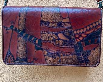 Sac à main vintage en cuir italien Bombas, bandoulière ou épaule - Réplique de Gustav Klimt Design - Fait main en République tchèque. Haut de gamme