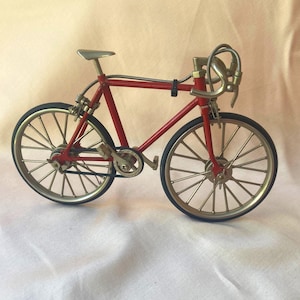 Minature Red Racing Bike, 1:10 Model Bicycle with Movable Parts. Cast Metal