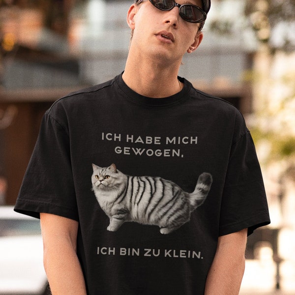 Ich habe mich gewogen. Ich bin zu klein. Katzenliebhaber Tshirt AI KI generiertes Katzenbild Kätzchen Motiv - Lustiger Spruch Damen Herren