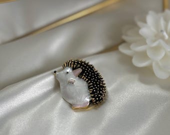 Broche de erizo – Pin de animal – Regalo de joyería de bosque – Accesorio para amantes de la naturaleza