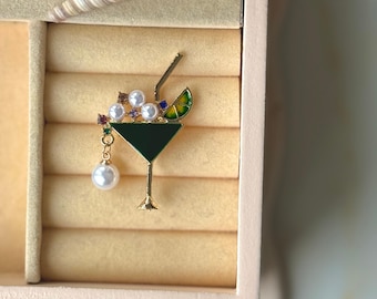 Broche de copa de cóctel: elegante broche de perla para bebidas: regalo para amantes de los cócteles y las fiestas.
