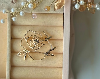 Broche de rosa dorada con líneas: broche minimalista con forma de rosa, elegante accesorio floral