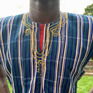 IKAN f&t Handwoven Men&#39;s Kente Batakari Fugu Smock | African traditional Clothing | Festival wear | 100% Cotton | Men women One Size: S-XL