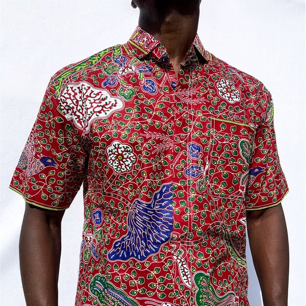 IKAN f & t Rotes Ankara Wachsdruck Kurzarmhemd | 100% Baumwolle | Afrikanische Kleidung | Festivalkleidung | Männer Smart Casual Shirt