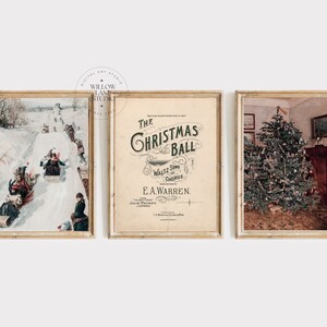 Pode incluir: Um conjunto de tr&ecirc;s impress&otilde;es vintage com tema natalino. A primeira impress&atilde;o mostra um grupo de pessoas descendo uma colina nevada de tren&oacute;. A segunda impress&atilde;o &eacute; uma capa de partitura para uma m&uacute;sica chamada "The Christmas Ball". A terceira impress&atilde;o mostra uma &aacute;rvore de Natal decorada em um quarto.