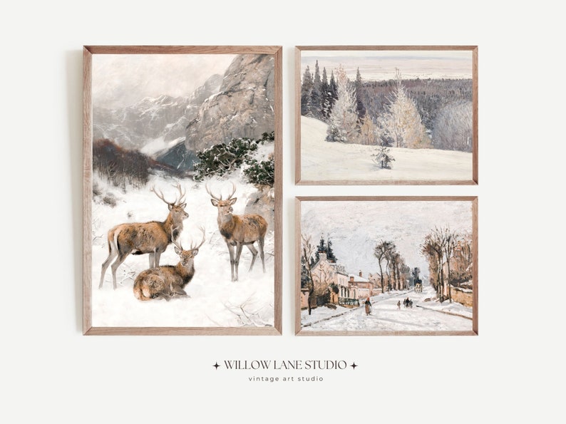 Pode incluir: Um conjunto de tr&ecirc;s pinturas com tema de inverno em molduras de madeira. A primeira pintura retrata tr&ecirc;s veados em uma paisagem montanhosa nevada. A segunda pintura mostra uma cena de floresta nevada com uma &uacute;nica &aacute;rvore em primeiro plano. A terceira pintura mostra uma rua de vila nevada com pessoas caminhando.