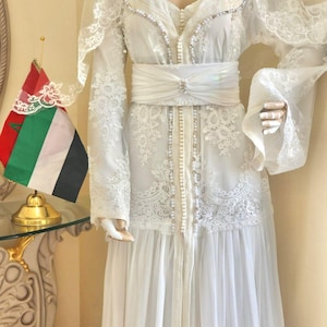 Luxury White Moroccan Caftan | Bridal Caftan Dress | Elegant Lace Takchita for Wedding & Engagement