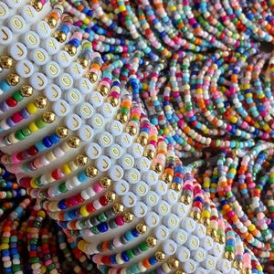 25-50-100-200-1000 Beaded World Bracelets/Friendship Bracelets/Christmas Gifts/Teacher Gifts/Personalized Gift/Stretch Bracelets/Bulk Order