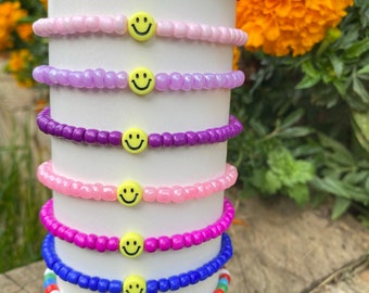 Smiley Bracelet / Bracelet with Smiley / Smiley Face Bracelet / Friendship Bracelet / Smiley Bead Bracelet / Happy Face / Smile Bracelet