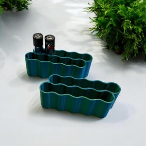 AA Battery Holder | Battery Holder | Home Organisation | Curvy Battery Organiser | AA Battery Storage | Holds 10 AA Batteries
