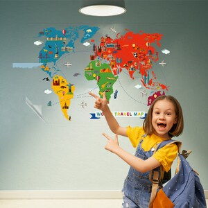 Carte de voyage du monde colorée pour enfants, oeuvre d'art murale réutilisable, carte du monde, décoration d'intérieur Matériau en polystyrène durable qui maintient la surface avec électricité statique