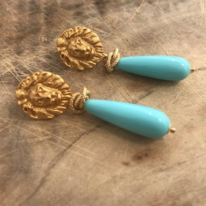 Tropfenohrringe, Löwenkopf-Ohrstecker, große türkisfarbene Tropfenperle, türkisfarbene Ohrringe, Ohrringe für sie, Geschenk für Mädchen.