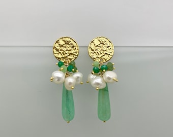 Dangle earrings, zamak pin, hypoallergenic, water green agate teardrop pearl, cluster of river pearls. gift for her.(