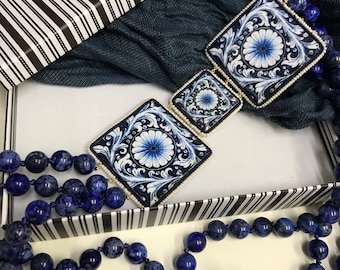 Sicilian necklace, hand-knotted necklace, triple strand of lapis lazuli and Caltagirone ceramic tiles, blue necklace, majolica necklace.