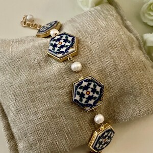 Tile bracelet, Sicilian bracelet, Caltagirone ceramic tiles, freshwater pearls, link chain. image 6