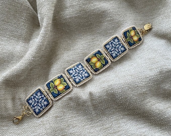 Tile bracelet, Sicilian bracelet, with Caltagirone ceramic tiles, Sicilian majolica pattern.