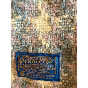 Vtg Pendleton Blue Cream Houndstooth 100% Virgin Wool Fringe Throw Blanket image 3