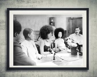 Angela Davis Portrait Art Print – 1960s Black History (Digital File)