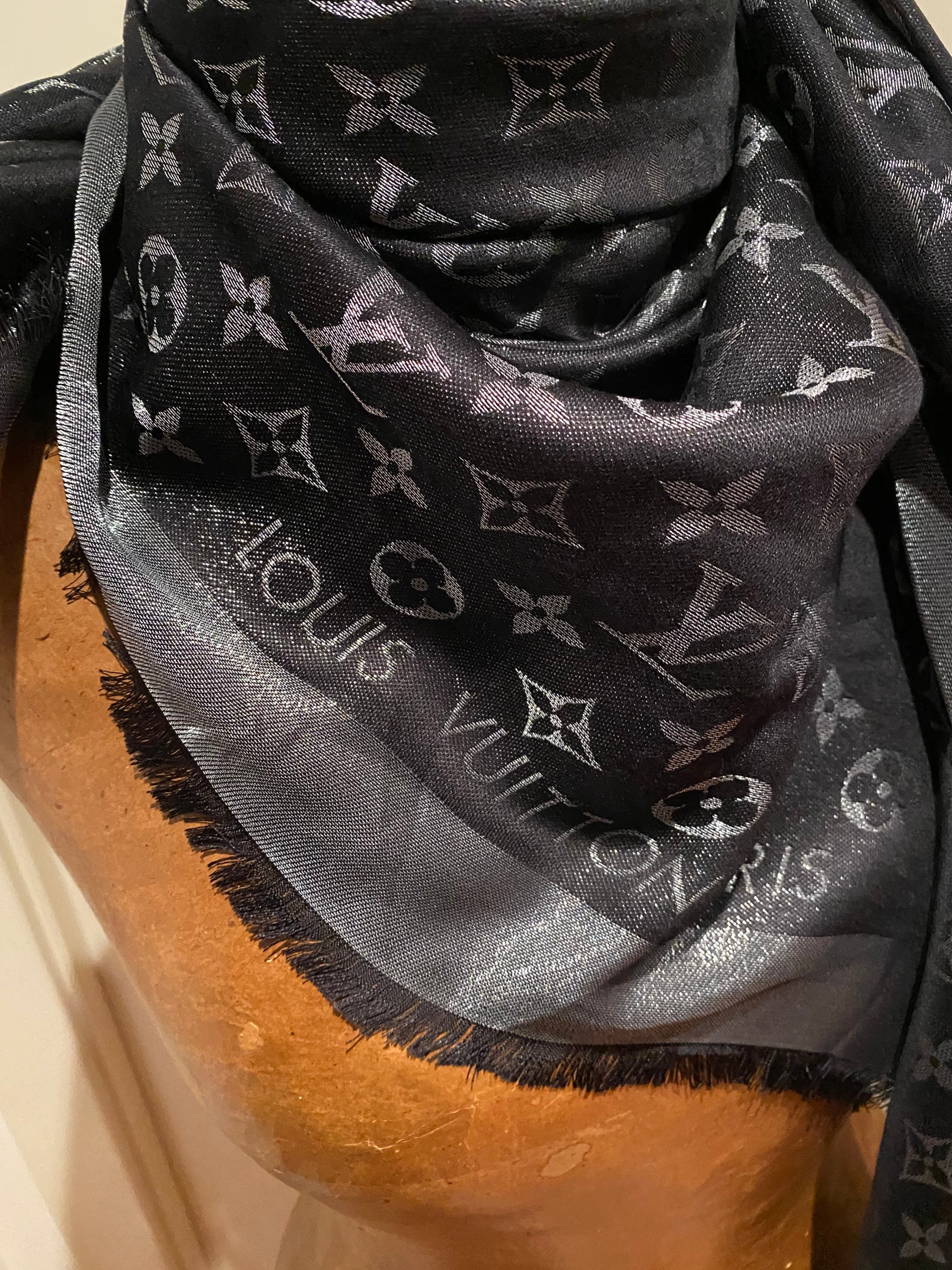 vuitton shawl