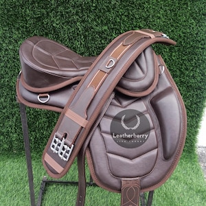 Brown Leather English Treeless Freemax Horse Saddle Tack Set With 10&quot;-18&quot; in Seed Size, made from Finest Softy Leather by Leather Berry.