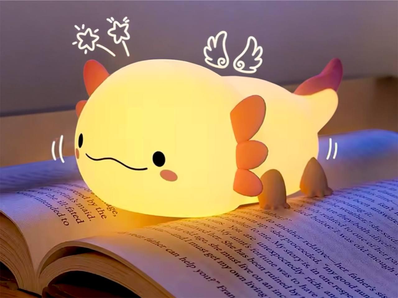 Lampada Notturna Axolotl In Silicone Per Bambini – Ricaricabile USB, 2 Luminosità, Timer 20 Minuti, Batteria 1200 MAh, Morbida E Sicura, Regalo Rosa