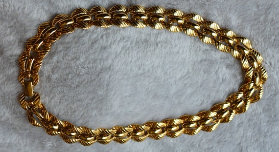 Vintage Monet Gold Tone Necklace - image 1