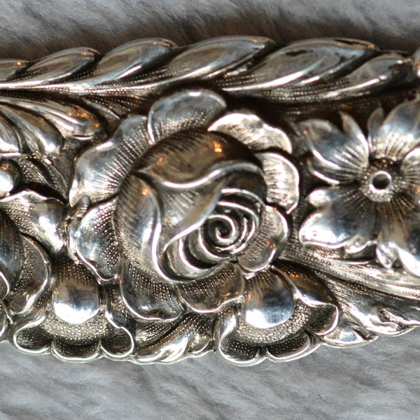 S Kirk and Son vintage Sterling Brooch