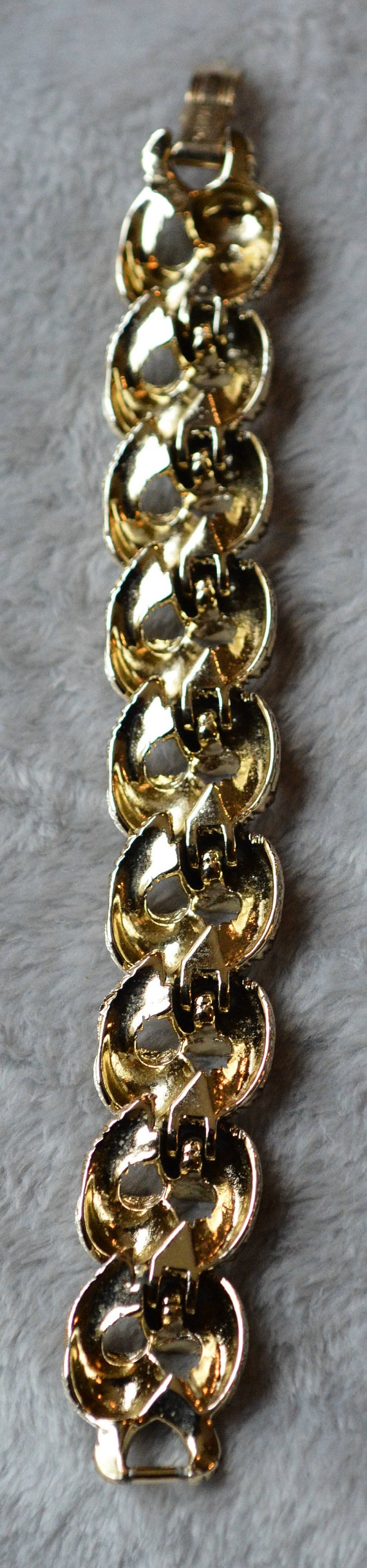 Chunky Gold Bracelet by Lisner - image 2