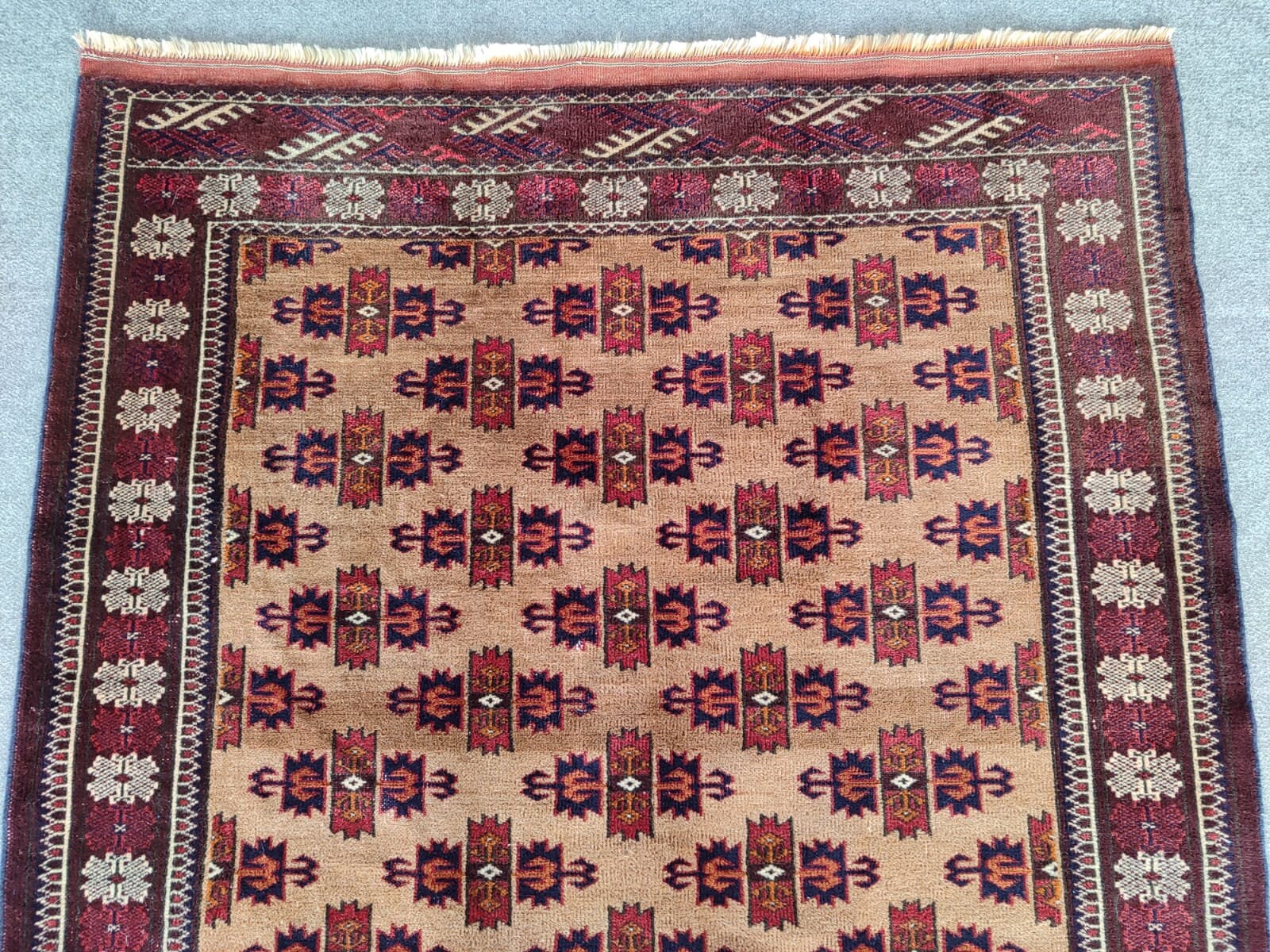 60×104 \"zig-zag” ViNTAGE TURKiSH RUG 60×104 