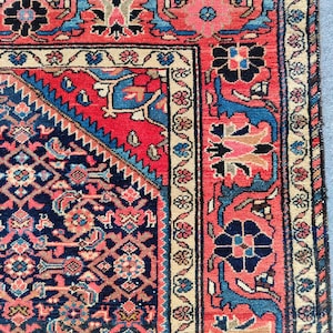 5x7 Persian rug antique, Heriz rug 5x7, Shiraz rug, Turkish rug 5x7, Vintage rug 5x7, Geometric rug, Vibrant rug 5 by 7, Deep color rug