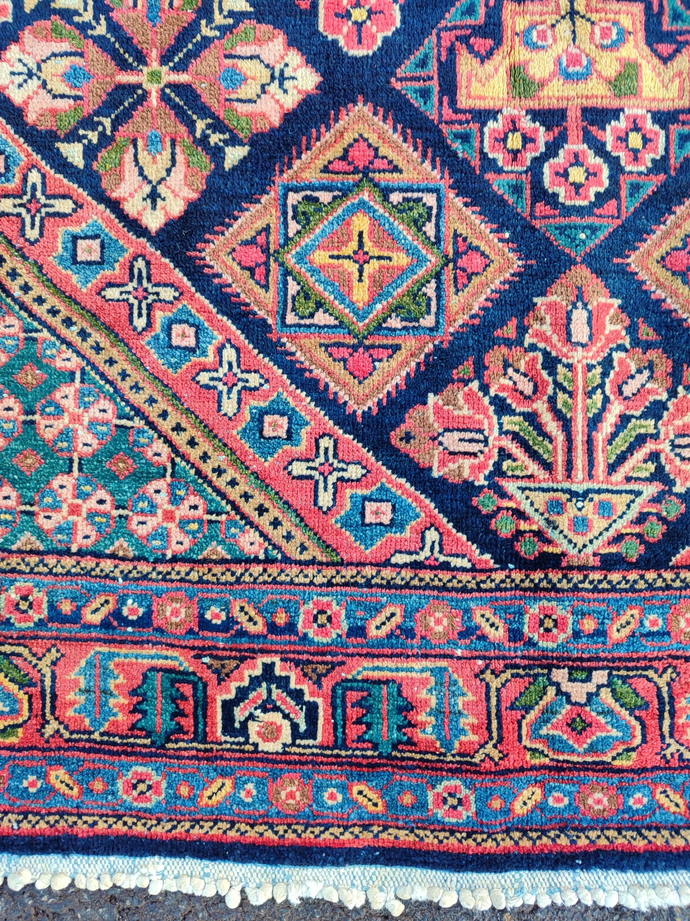 シャビーレッド48×105ネイビー　3つラウンドデザイン　トルコヴィンテージラグ ネイビー ラグ 4x6、マルチ リッチ カラー ラグ 4x6、ペルシャ ラグ