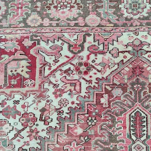 9x11 Heriz rug Oversize, Neutral persian rug 9x11, Antique 9x11 living room rug muted, Serapi rug, Luxury turkish 9x11 oushak rug, furniture