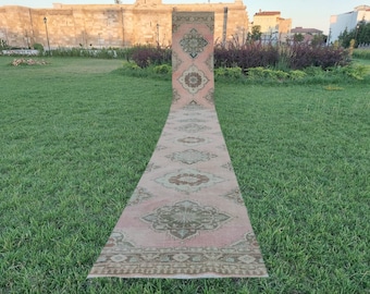 24 tappeto lungo extra, tappeto corridore molto lungo, corridore tappeto Heriz, tappeto per scale, tappeto corridoio lungo 24, corridore lungo antico neutro, corridore vintage lungo