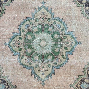 2&#39;7&quot; x 19&#39; feet runner rug Turkish, Rug runner for stair, Heriz rug runner neutral, Vintage 3x19 Oushak runner, Afghan runner rug muted long