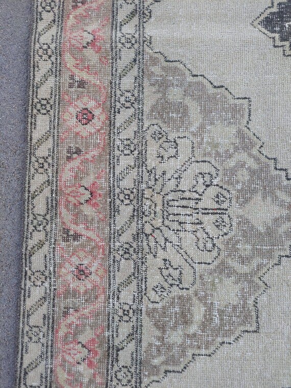 ラグ 5x7 トルコ製ヴィンテージ ウシャク、落ち着いたニュートラル