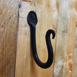 Forged Iron Coat Hooks, Wall Mounted Decorative Key Holder for Home Décor