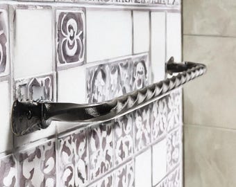 Twisted Iron Towel holder, Handmade Wrought Iron Towel Bar, Decorative Towel rack for Bathroom hardware, kitchen organizer